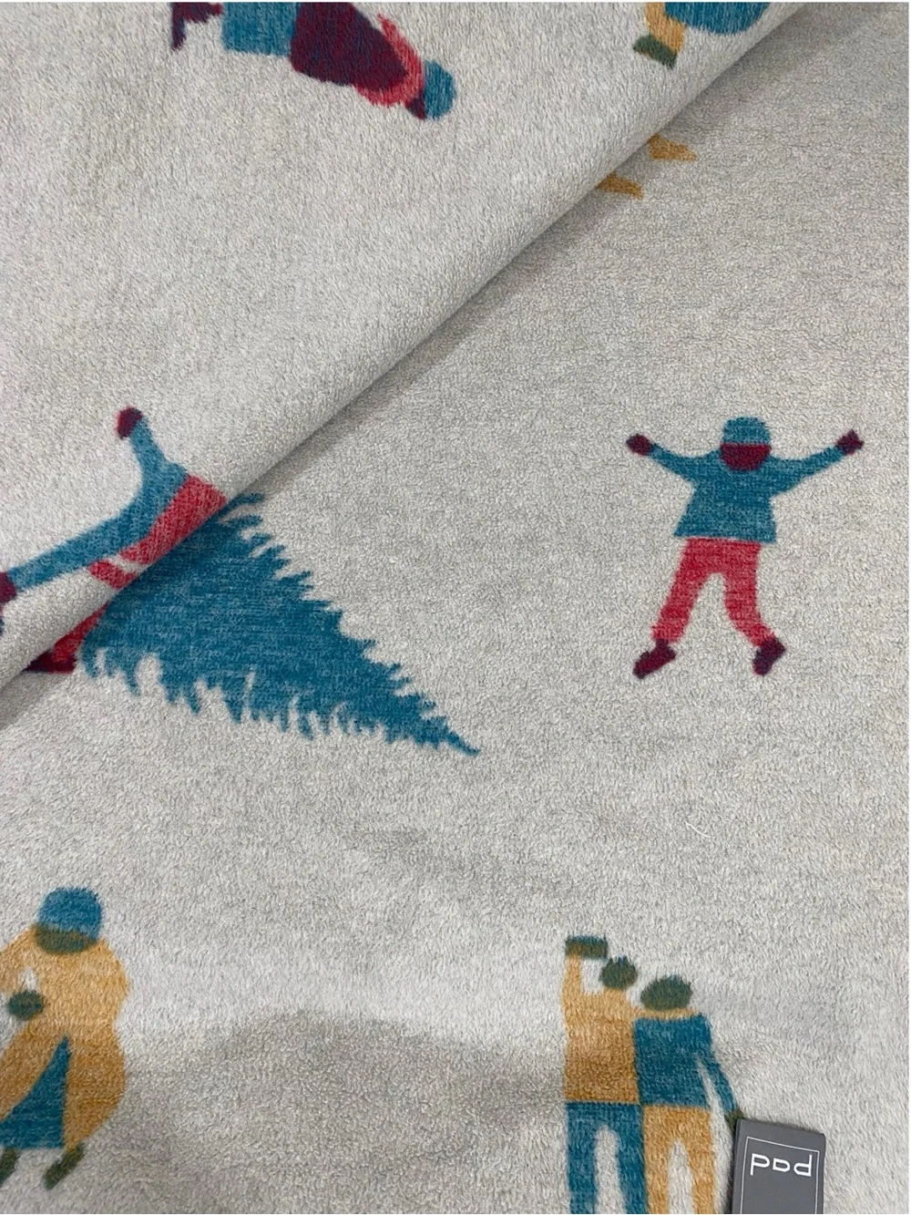 Pad Concepts Winter Design Throw